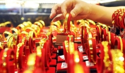 Giá vàng hôm nay 3/4/2018: Tăng tốc trở lại sau căng thẳng kinh tế Trung - Mỹ 