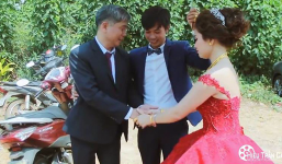 Nổi tiếng vì clip “bố gạt nước mắt tiễn con về nhà chồng”, cô gái Sài Gòn tiết lộ chuyện hậu trường cảm động