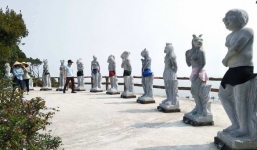 Sau vụ 12 con giáp khỏa thân, Bộ VHTT&DL gửi công văn chấn chỉnh