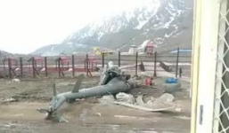 Trực thăng quân sự ở Ấn Độ vướng giàn giáo, rơi gần dãy Himalaya