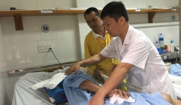 Con trai tìm thấy cha đang hôn mê ở bệnh viện sau 37 năm thất lạc