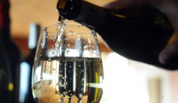 CNN bình chọn 15 thức uống hảo hạng nhất thế giới: Loại nước mà ngày nào ta cũng dùng bất ngờ nằm ở vị trí số 1