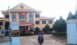 Đình chỉ Chủ tịch xã vì hành xử như côn đồ