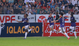 Bầu Hiển thưởng nóng Hà Nội FC nửa tỷ đồng sau màn hủy diệt HAGL