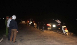 Vụ bắt quả tang vợ 'tâm sự' với hàng xóm trong xe ô tô lúc nửa đêm: Hai vợ chồng lục đục,  chuẩn bị ly hôn