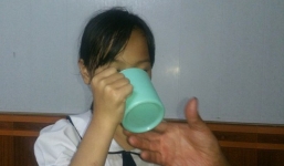 Những hình phạt đáng sợ của giáo viên trước khi phạt học sinh uống nước giặt giẻ lau bảng