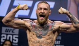 Bị tước đai, võ sĩ điên cuồng tấn công đồng nghiệp