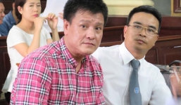 Nguyên cán bộ Hải quan TP HCM nhận hối lộ gần 1 tỷ đồng hầu tòa