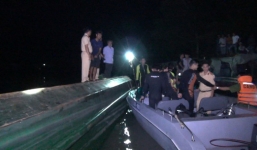 Lật sà lan trong đêm, 3 mẹ con chết thảm