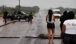 Đấu súng với cảnh sát để cướp ngục, 20 người chết