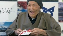 Cuộc sống khác biệt như thế nào khi người đàn ông già nhất thế giới ra đời?