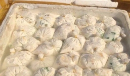 Bắt 2 tấn chè thập cẩm không rõ xuất xứ trên đường ra HN tiêu thụ