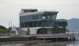 Đà Nẵng sẽ thu hồi nhà hàng du thuyền ven sông Hàn của ông Vũ 'nhôm'