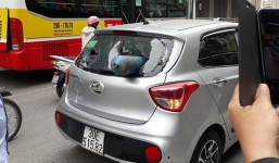 Hé lộ nguồn gốc chiếc bình khí 'từ trên trời rơi xuống', xuyên thủng kính ô tô