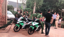 Để tránh xảy ra hỗn chiến, hàng chục cảnh sát tăng cường bảo vệ kho điều tiền tỷ