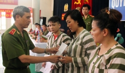 ĐBQH lo ngại xảy ra tình trạng người giàu thì được đặc xá, người nghèo mãi ở tù