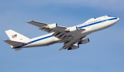 Máy bay 'Ngày tận thế' của Mỹ xuất kích giữa căng thẳng Syria