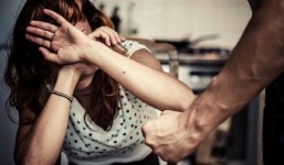 Thai phụ 8 tháng bị sát hại bên người chồng bị trói, nhưng hiện trường án mạng chỉ là màn kịch che giấu một vụ ngoại tình