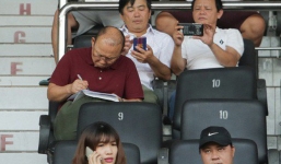 HLV Park Hang Seo đang nghĩ gì khi chứng kiến các trò cưng U23 Việt Nam thua thảm?