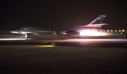 Tiếp sức Tomahawk tấn công Syria, lần đầu tiên siêu tên lửa 'sát thủ' mới của Mỹ gầm thét