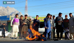 [Từ Pakistan]  - Chùm ảnh người dân xuống đường biểu tình phản đối Mỹ tấn công Syria