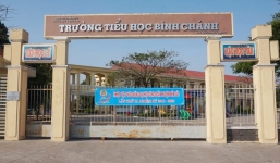 Vụ cô giáo bị ép quỳ gối: Hiệu trưởng bị cách chức 'mong mọi chuyện khép lại để tiếp tục sự nghiệp' 