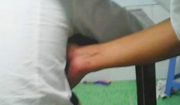 Vụ thầy giáo dâm ô nhiều nữ sinh lớp 3: 'Vợ đẹp, con ngoan, người ngoài ai cũng ngưỡng mộ'