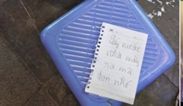 Chỉ vì một cốc nước lọc, nữ sinh để lại mảnh giấy và hành động phản cảm sau đó