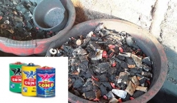 Chất độc nhuộm cafe từ pin con ó có thể gây chết người