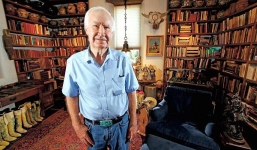 Hy hữu đại gia 87 tuổi chôn kho báu triệu USD trên núi cho cả thế giới săn tìm