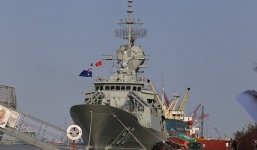 Cận cảnh 3 chiến hạm Hải quân Hoàng gia Australia cập cảng TP.HCM