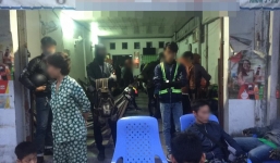 Cuộc sống đảo lộn của bà chủ cafe võng sau khi 28 phượt thủ 'đăng đàn' chê đắt: Dì Hai phải tháo biển hiệu, sợ đốt nhà nên cả đêm không ngủ