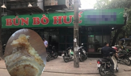 Xôn xao hình ảnh vật thể lạ màu trắng bám vào miếng xương tại quán bún bò