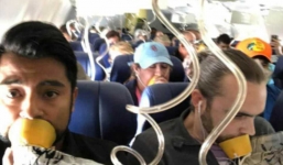 Bức ảnh trong vụ tai nạn máy bay khiến nhiều người ngao ngán: Tại sao gần như không ai đeo mặt nạ oxy đúng cách?