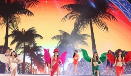 Dàn mẫu bikini “làm nóng” Lễ hội du lịch biển Sầm Sơn 2018