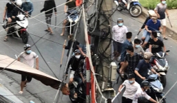 Nhân chứng vụ 30 giang hồ truy sát ở Sài Gòn: 'Mượn dao trong quán chém nhau rồi trả lại trước khi tẩu thoát'