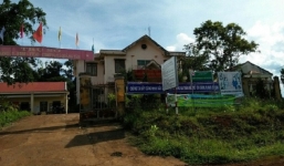 Phó Chủ tịch xã bị bắt vì đánh bạc trong giờ hành chính