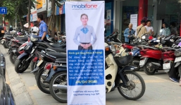 Nhà mạng lùi thời hạn khóa thuê bao, người dân không nắm được thông tin vẫn ùn ùn kéo đến đăng ký chật cứng