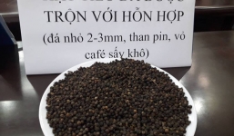 Công an Đắk Nông: Phế phẩm cà phê nhuộm pin con Ó được bán với giá 9.000 đồng/kg