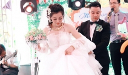 Hữu Công cực điển trai bên cạnh vợ sắp cưới xinh như hotgirl trong lễ ăn hỏi