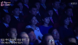 Đây mới là phản ứng thật sự của khán giả Triều Tiên khi xem Red Velvet biểu diễn?