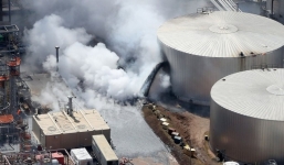 Nổ lớn ở nhà máy lọc dầu ở Mỹ, ít nhất 20 người bị thương