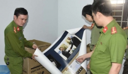 Chiêu ngụy trang thành nhân viên tiếp thị của hội viên 'Hội Thánh đức Chúa trời'