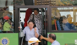 Hàng nghìn người chen nhau mua vé, vật vờ ở Thảo Cầm Viên trong dịp lễ 30/4