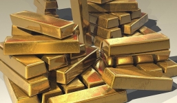 Bất ngờ phát hiện 7kg vàng vứt trong thùng rác ở sân bay