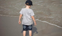 Đọc trộm nhật ký của vợ, người chồng phát hiện con trai nuôi 8 năm không phải con mình