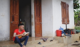 Chàng trai 'người cá' lạc quan ở Hà Nội: Nhìn thấy bộ dạng của mình, nhiều người hỏi sao không chết đi, sống để làm gì?