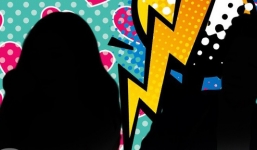 Ngoài cô Hoa khôi, danh hài G còn tán tỉnh, theo đuổi người đẹp A trong thời gian dài?