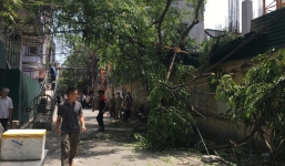 Đứt cáp công trình trên cao, 3 người bị thương nặng