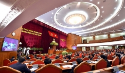 Khai mạc Hội nghị Trung ương 7: Thảo luận nhiều quyết sách quan trọng về cán bộ 